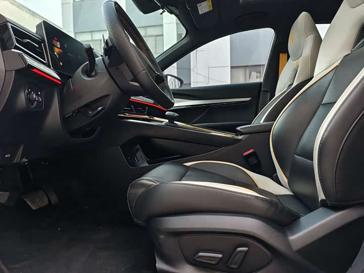 MG Motor 5 Scorpio 2022 2022款 1.5T Trophy运动旗舰版