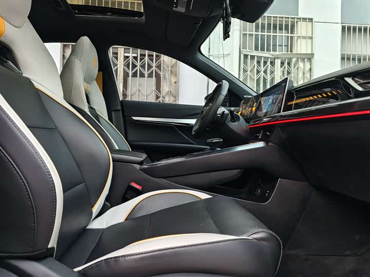 MG Motor 5 Scorpio 2022 2022款 1.5T Trophy运动旗舰版