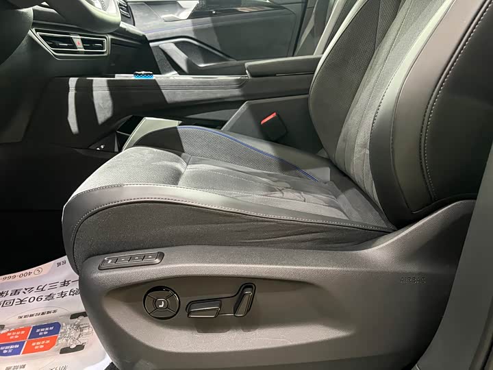 Volkswagen Tiguan L Pro 2025 2025款 PRO 380TSI 四驱 R-Line 智尊版