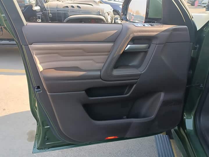 BAIC Beijing BJ60 2022 2022款 2.0T 十一版 五座