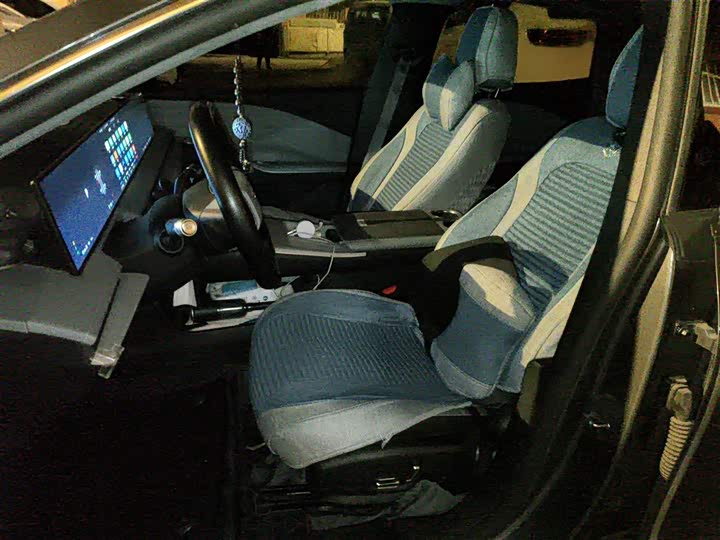 Geely Galaxy E8 2024 2024款 550km 后驱龙腾版