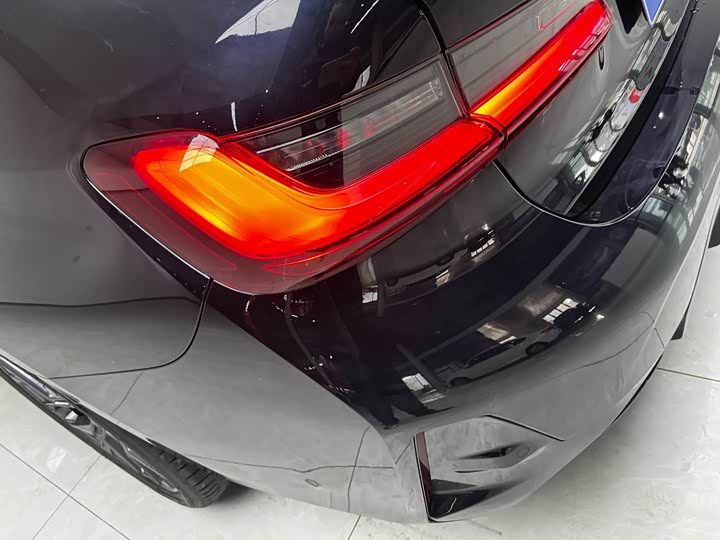 BMW 3 Series 2025 2025款 330Li M运动曜夜套装