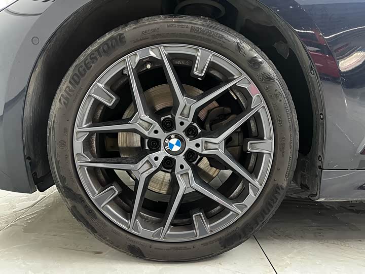 BMW 3 Series 2025 2025款 330Li M运动曜夜套装