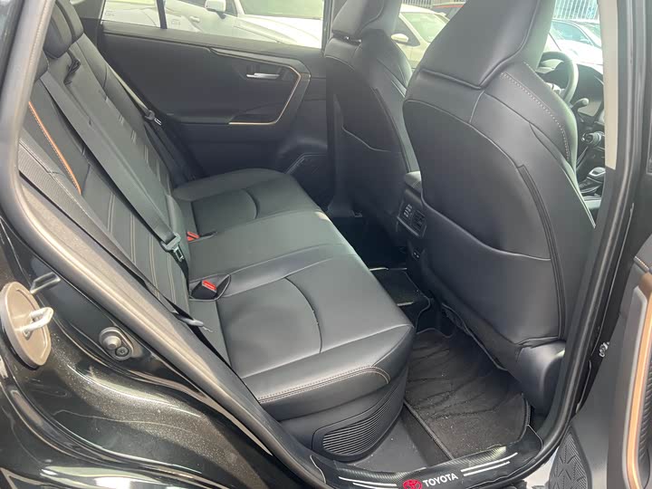 Toyota Wildlander 2024 2024款 双擎 2.5L E-CVT两驱豪华PLUS版