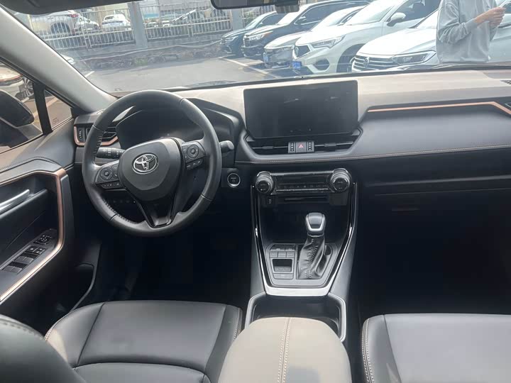 Toyota Wildlander 2024 2024款 双擎 2.5L E-CVT两驱豪华PLUS版