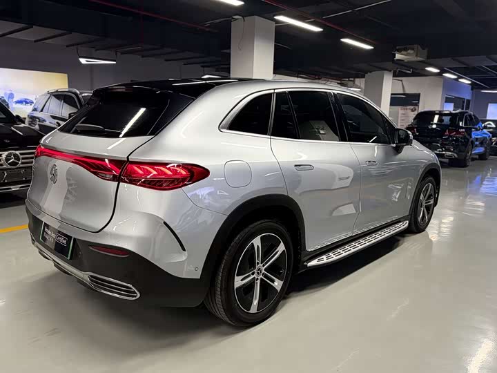 Mercedes-Benz EQE SUV 2023 2023款 350 4MATIC 先锋版