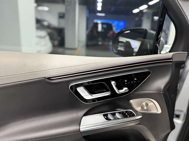 Mercedes-Benz EQE SUV 2023 2023款 350 4MATIC 先锋版