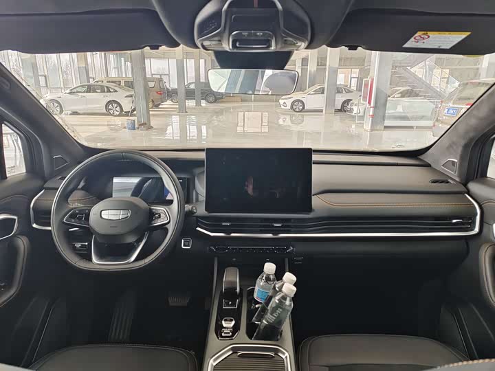 Geely Okavango L 2025 2025款 2.0T DCT尊享款