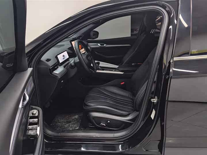 Geely Preface 2025 2025款 东方曜 1.5TD 昆仑版