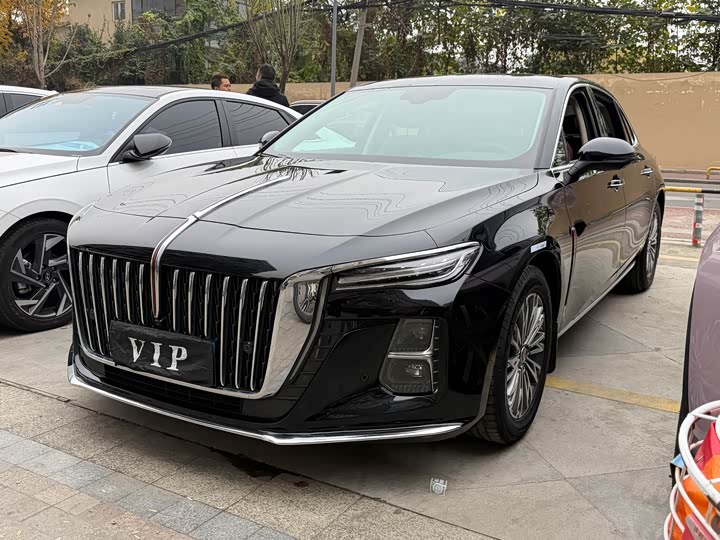 2025 Hongqi H5