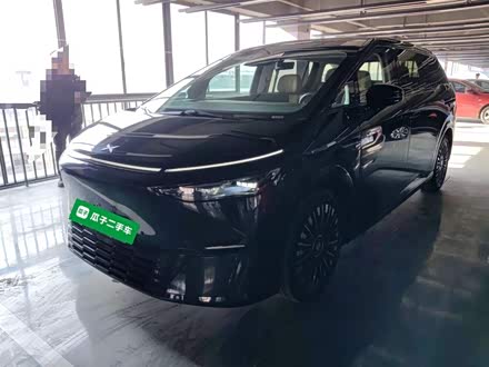 XPeng X9 2025 2025款 纯电 740超长续航 Max