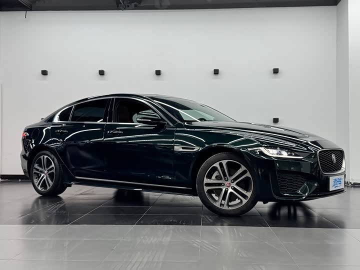 Jaguar XE L 2024 2024款 2.0T 250PS R-DYNAMIC S进取运动版