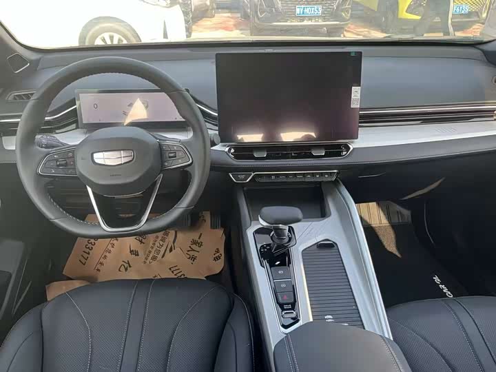 Geely Preface 2025 2025款 东方曜 1.5TD 昆仑版