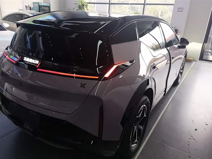 Zeekr X 2025 2025款 五座后驱版