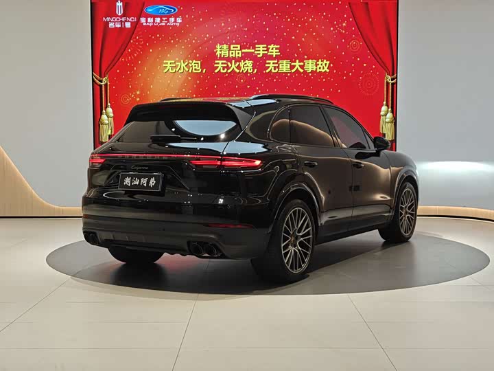 Porsche Cayenne 2023 2023款 Cayenne 3.0T 铂金版