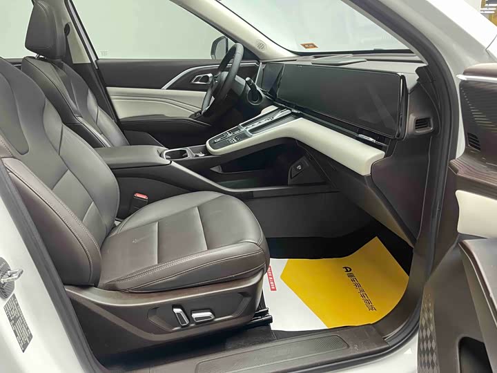 Haval Ruge Max 2023 2023款 1.5L Hi4 105 四驱智能旗舰版