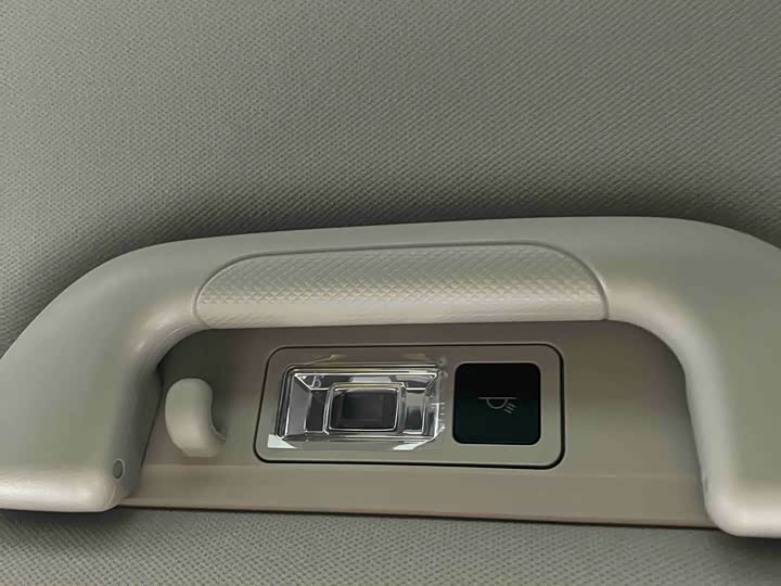 Haval Ruge Max 2023 2023款 1.5L Hi4 105 四驱智能旗舰版