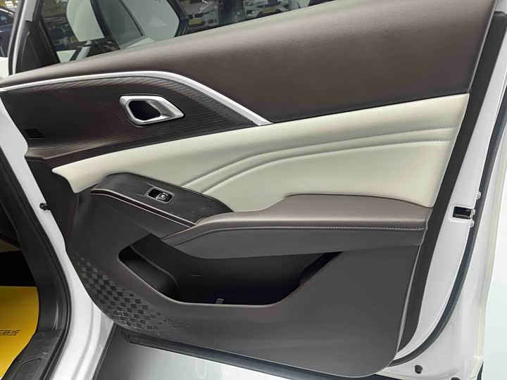 Haval Ruge Max 2023 2023款 1.5L Hi4 105 四驱智能旗舰版