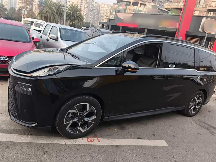 Maxus G70 2024 2024款 2.0T 自动旗舰版 7座