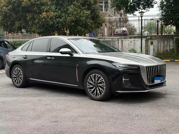 Hongqi H5 2025 2025款 2.0T 自动旗畅版