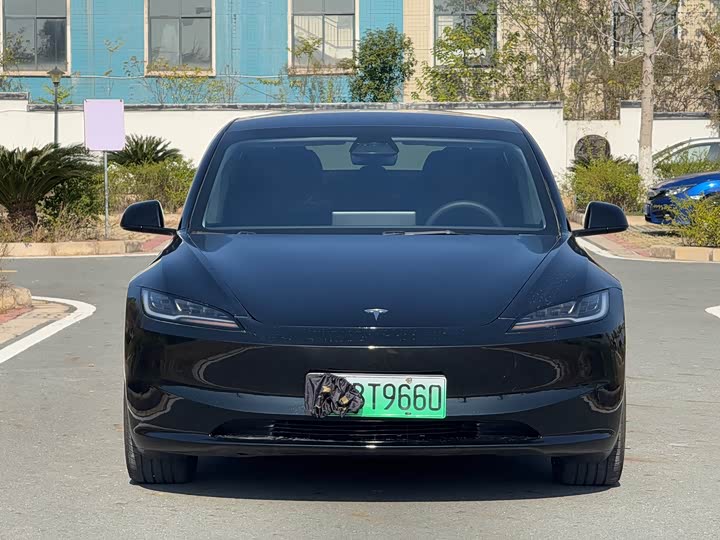 Tesla Model 3 2025 2025款 后轮驱动版