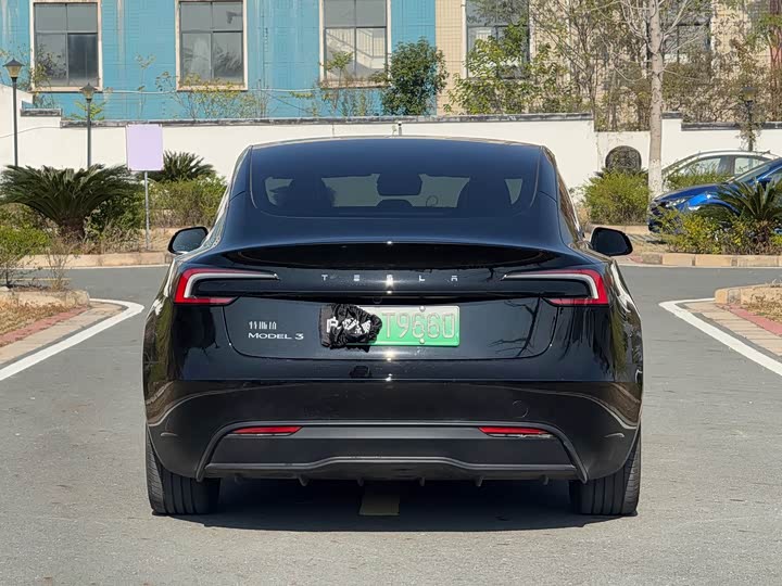Tesla Model 3 2025 2025款 后轮驱动版