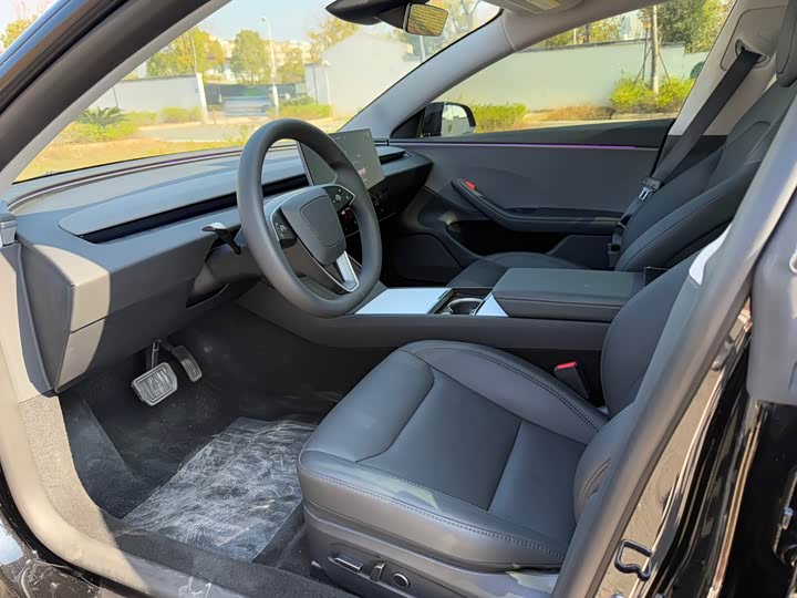 Tesla Model 3 2025 2025款 后轮驱动版