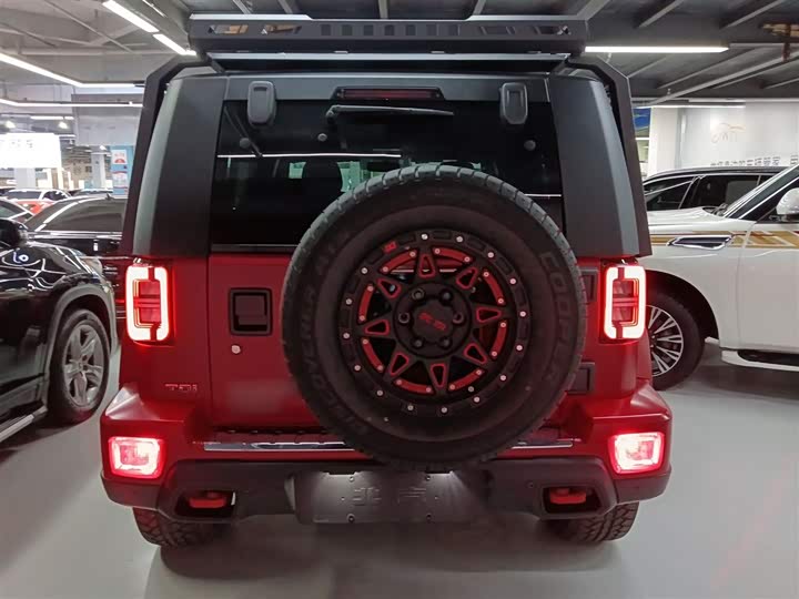 BAIC Beijing BJ40 2024 2024款 2.0D 刀锋英雄荣耀版