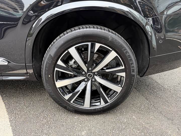 Volvo XC90 Hybrid 2025 2025款 改款 T8 智尊豪华版 7座