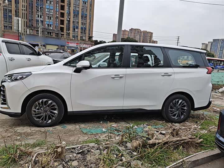 Maxus G50 2023 2023款 PLUS 1.5T 自动巡航版