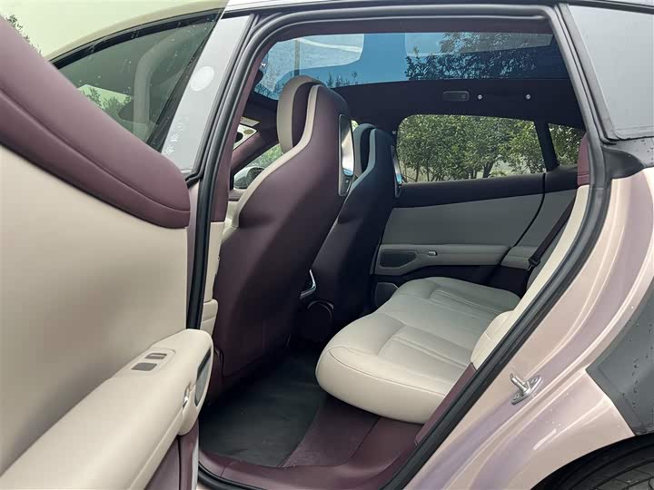 Xiaomi YU7 2025 2025款 超长续航高性能四驱Max版