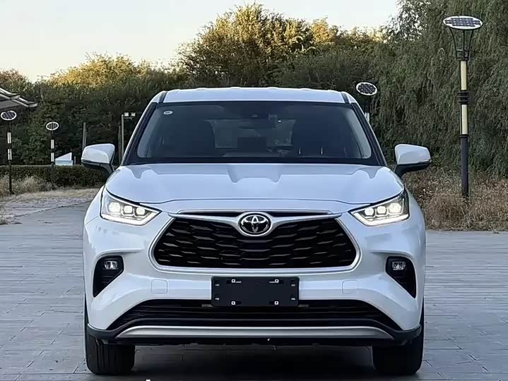 Toyota Highlander 2024 2024款 2.5L智能电混双擎四驱尊贵版 7座