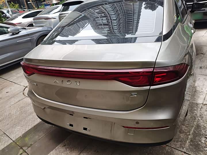 GAC Aion S 2023 2023款 魅 580 磷酸铁锂