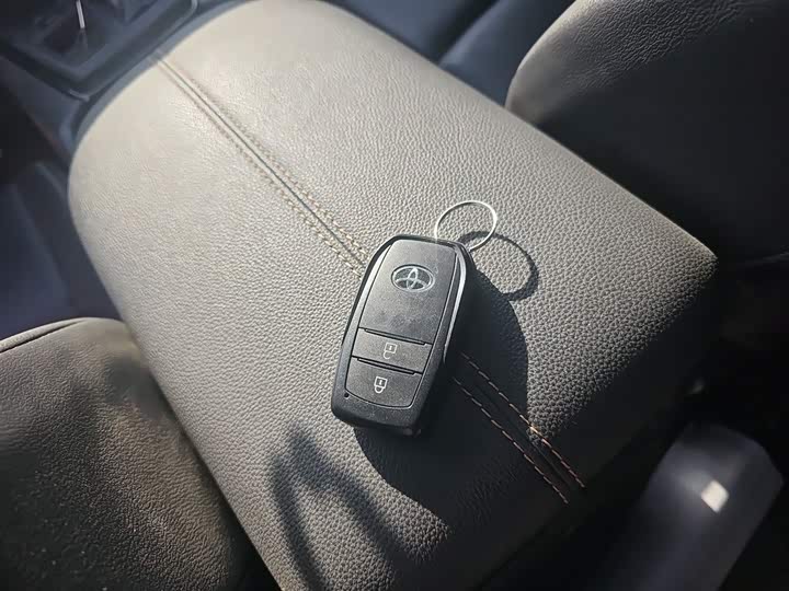 Toyota Wildlander 2024 2024款 2.0L CVT两驱豪华PLUS版