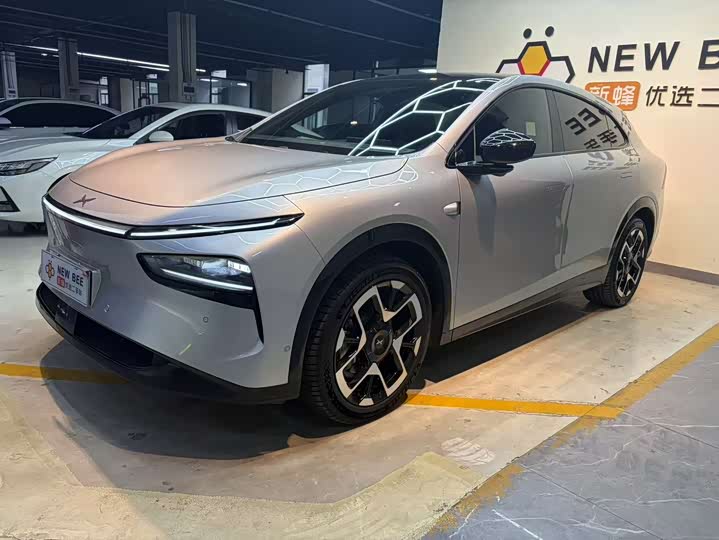 2025 XPeng G7