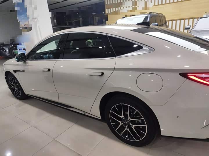 BYD Seal 07 DM-i Hybrid 2025 2025款 智驾版 DM-i 1.5T 125km 旗舰型