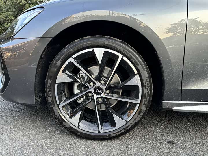 Audi A3 2025 2025款 A3L Limousine 35TFSI 飞驰尊享型