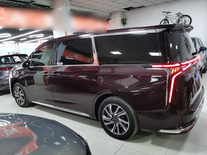 Maxus G90 2023 2023款 2.0T 星云七座版