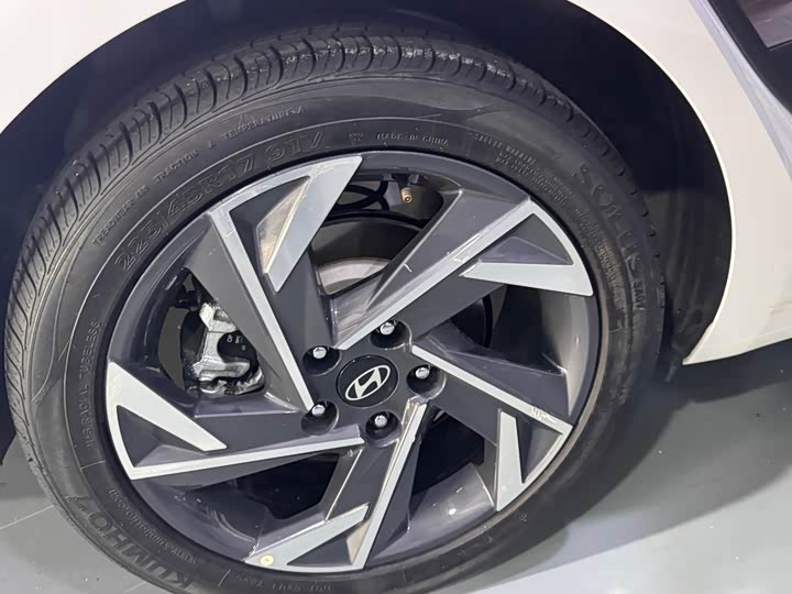 Hyundai Elantra N line 2023 2023款 1.5L CVT GLX精英版