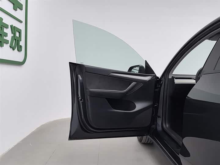 Tesla Model Y 2024 2024款 后轮驱动版