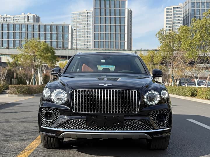 Bentley Bentayga 2023 2023款 4.0T V8 长轴距雅度版