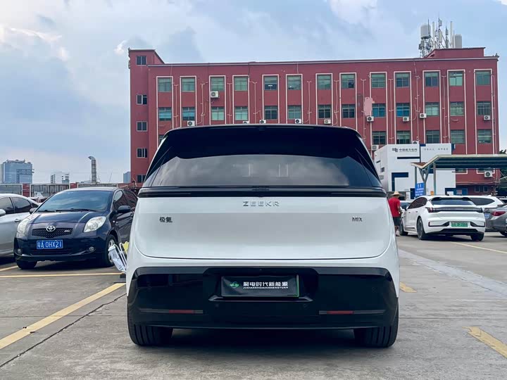 Zeekr Mix 2025 2025款 长续航智驾版