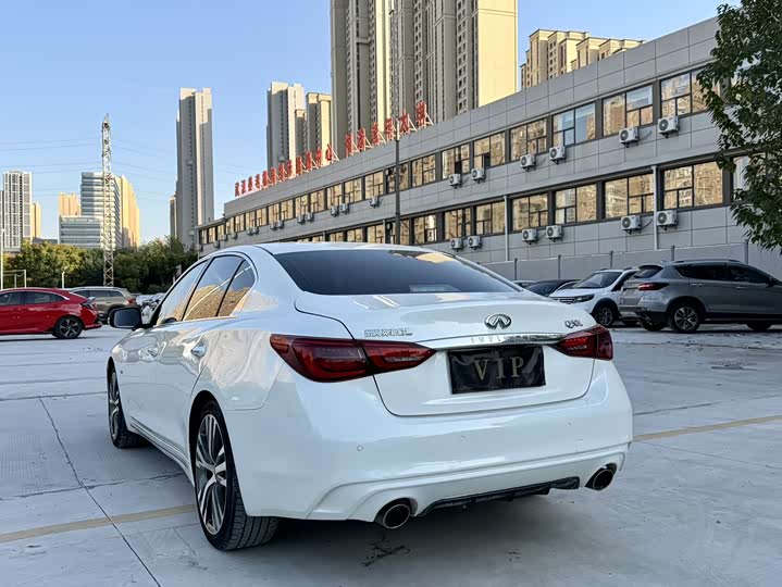 Infiniti Q50L 2022 2022款 2.0T 舒适版