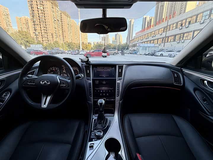 Infiniti Q50L 2022 2022款 2.0T 舒适版