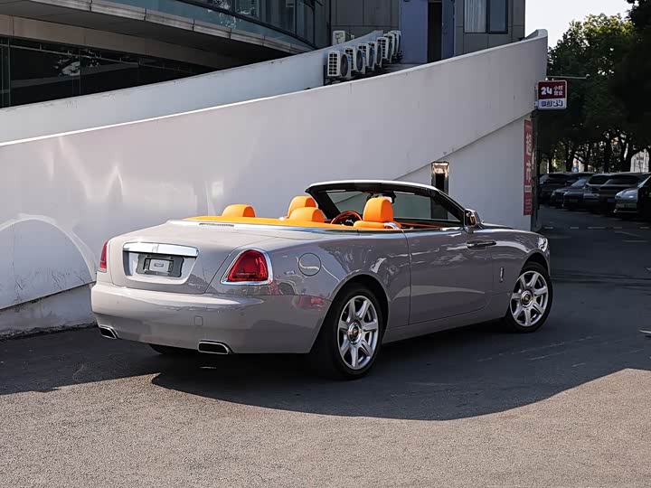 Rolls-Royce Dawn 2018 2018款 6.6T 标准型