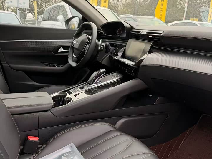 Peugeot 508 2021 2021款 508L 400THP PureTech 驾控版