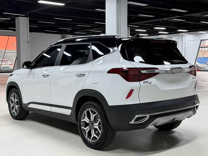 Kia KX3 2021 2021款 1.5L CVT全能版