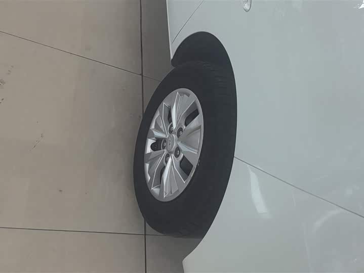 JAC Refine M3 2019 2019款 PLUS 创客版 1.8L 豪华型