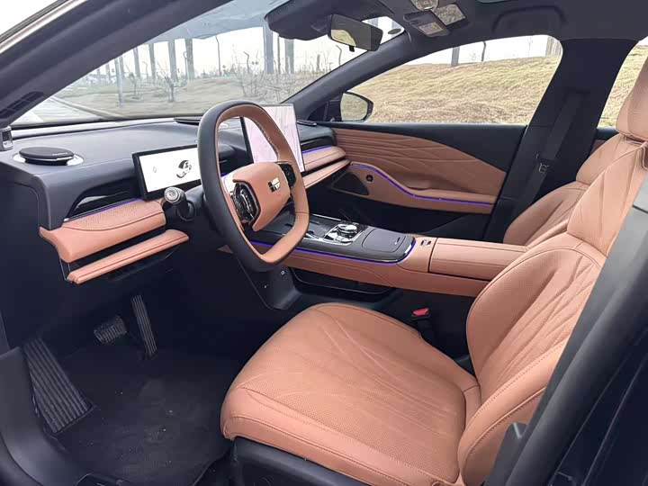 Geely Galaxy Starshine 8 EM-i 2025 2025款 130km EM-i 尊贵版