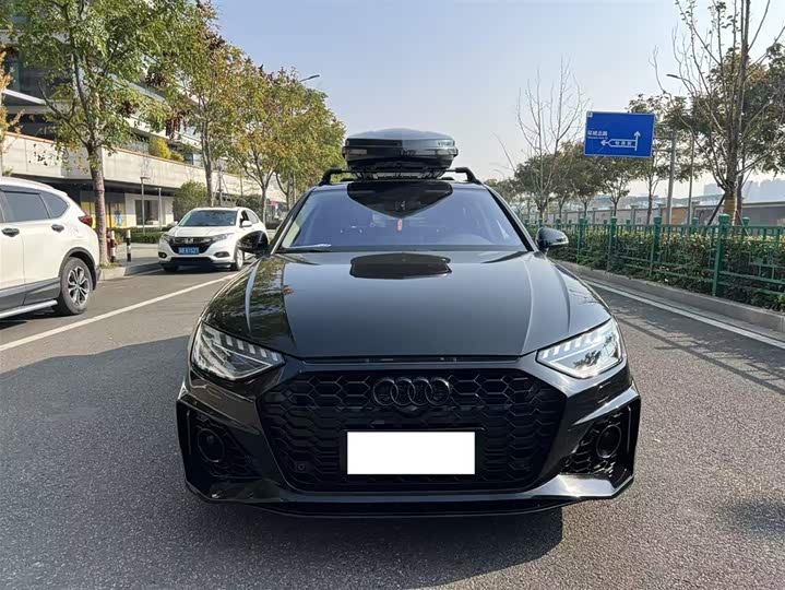 Audi A4 2021 2021款 Avant 先锋派 40 TFSI 时尚动感型